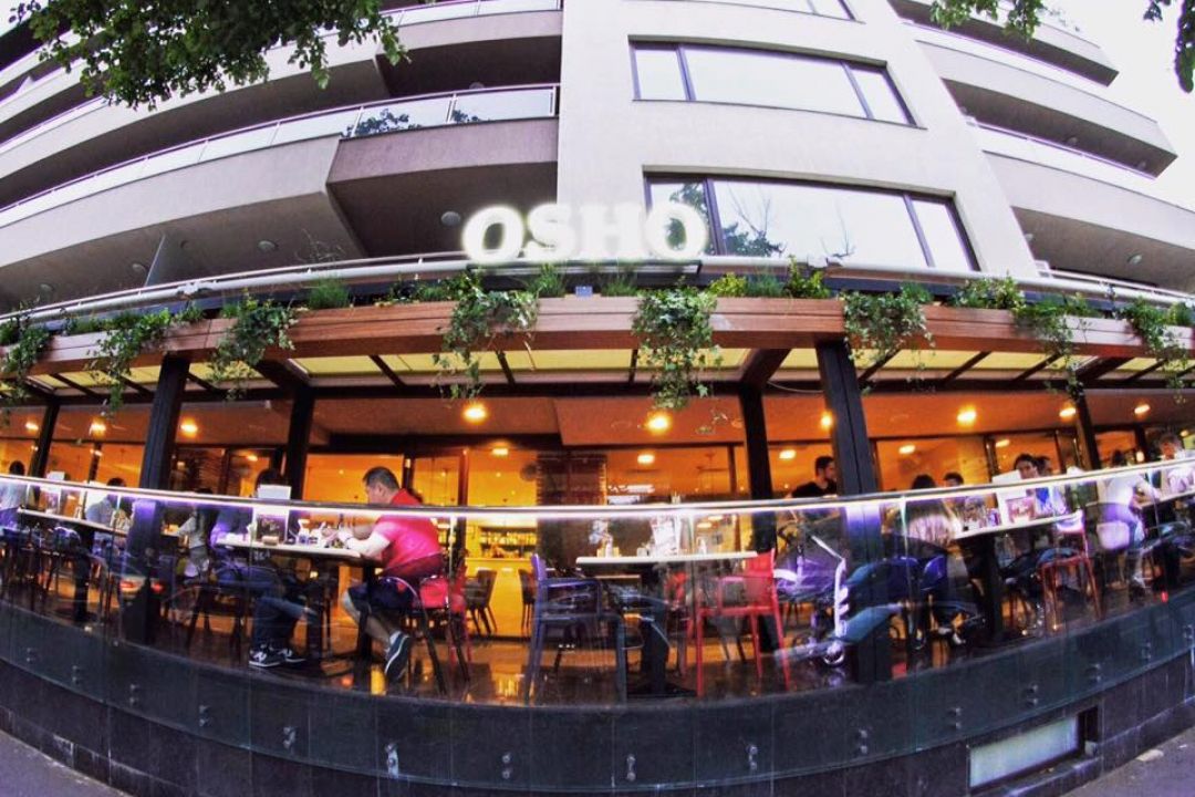 City Grill, București Rezervă o masă online Restaurant din Primãverii.