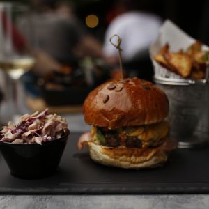 Fotografie B3TON RestoBar - Parcul Carol - 10