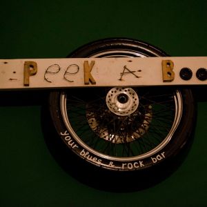 Fotografie Peek A Boo Bar - 0