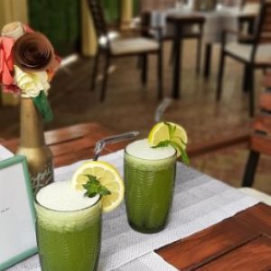 Fotografie Restaurant La plopii fara sot - 3