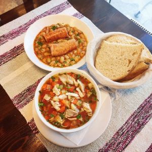 Fotografie Hanu' din drum - 1