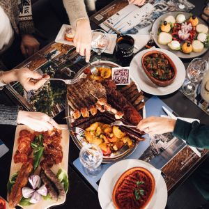 Fotografie Taverna Sarbului Sinaia - 6