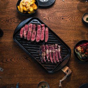 Fotografie Basm - Barrels & Smoke - 0