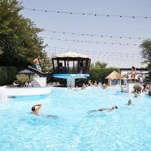 Fotografie Piscina Domeniile Saftica - 3