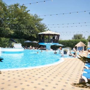 Fotografie Piscina Domeniile Saftica - 4