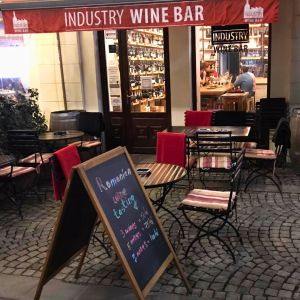 Fotografie Industry Wine Bar - 0