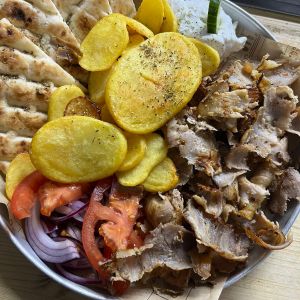 Fotografie Nikos Greek Taverna - Centrul Vechi - 4