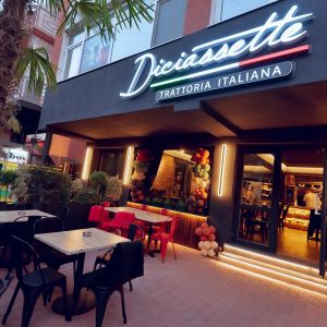 Fotografie Diciassette Pizzeria Napoletana - 0