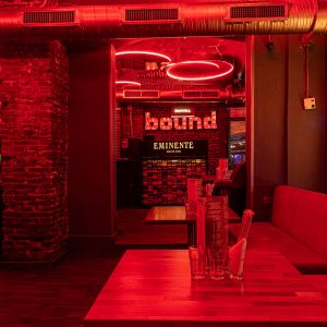 Fotografie Bound - 1